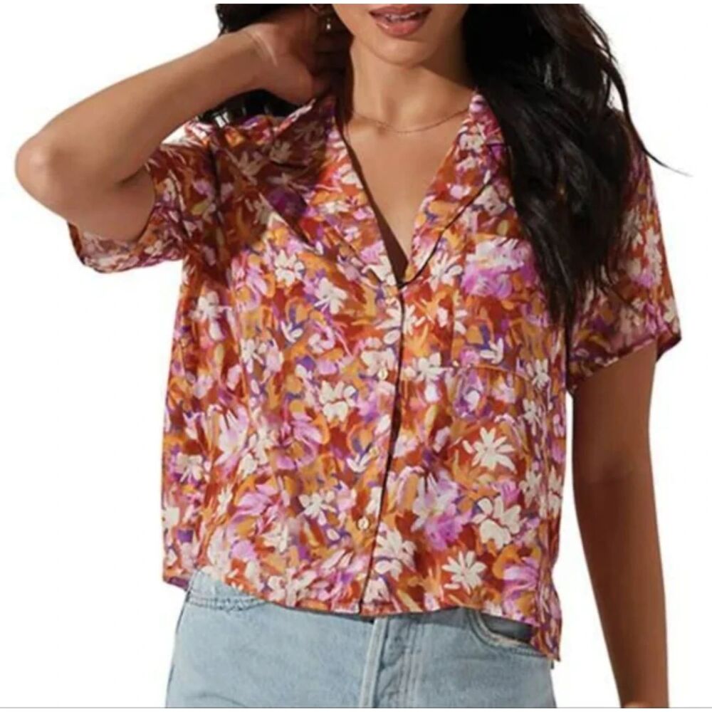 ASTR the Label Floral Button-Down Short Sleeve Blouse | Size S